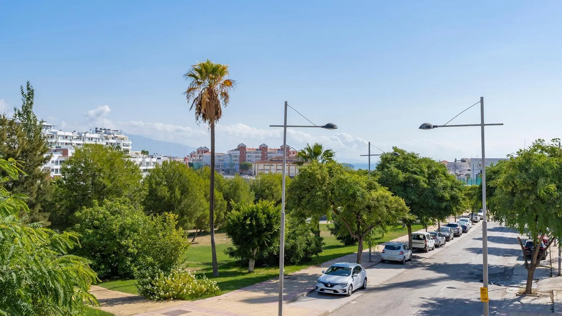 Spacious Apartment With Terrace And Garden Close To The Sea Estepona
