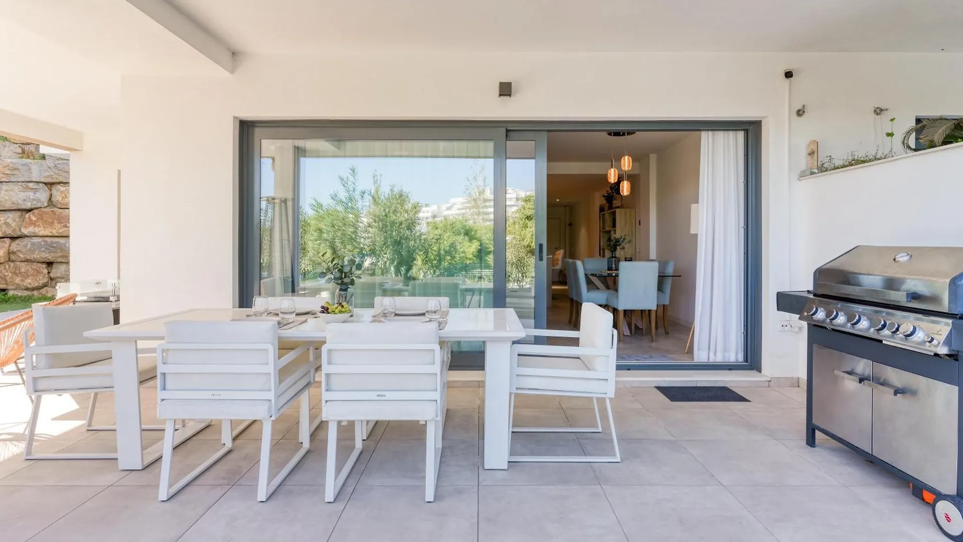 Spacious Apartment With Terrace And Garden Close To The Sea Estepona 0*,