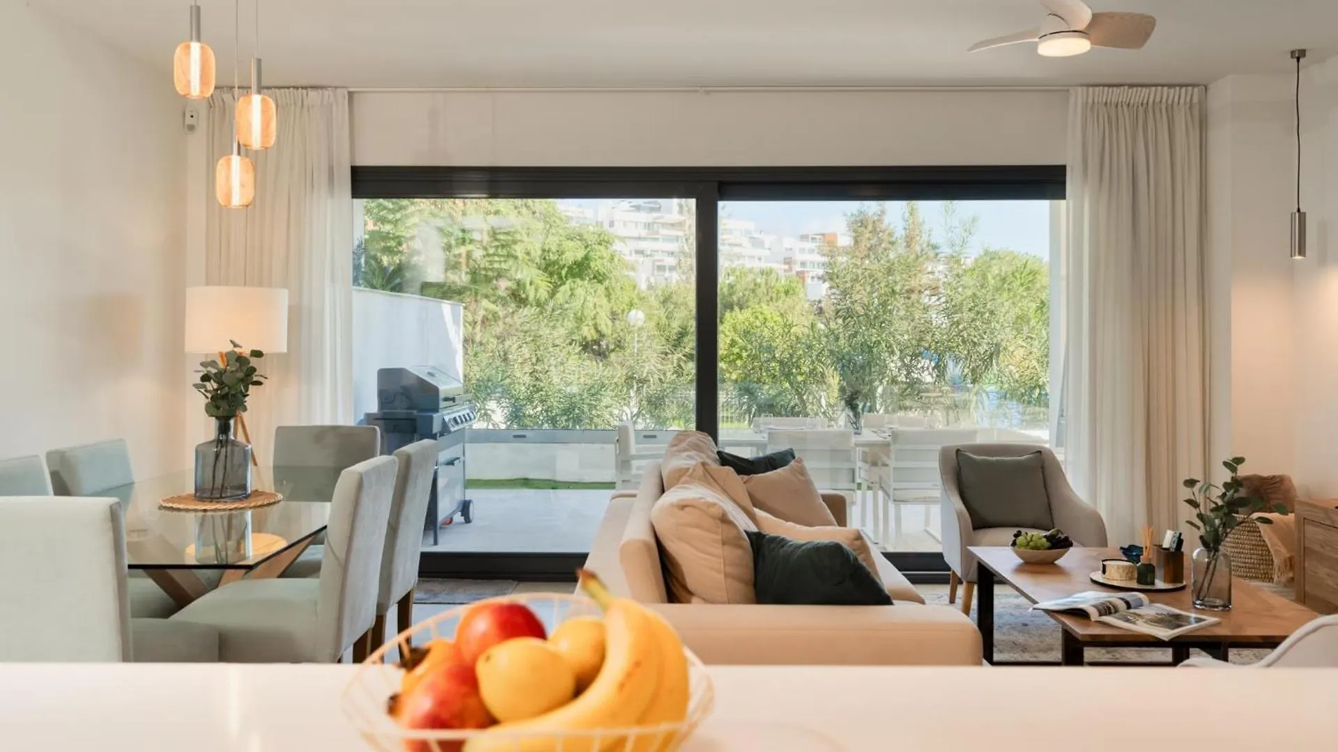 Spacious Apartment With Terrace And Garden Close To The Sea Estepona