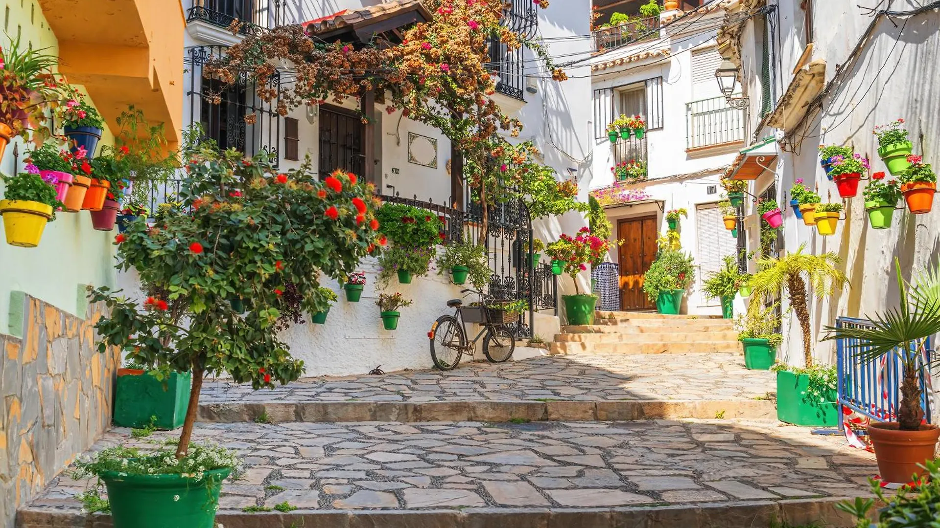 Spacious Apartment With Terrace And Garden Close To The Sea Estepona Španělsko